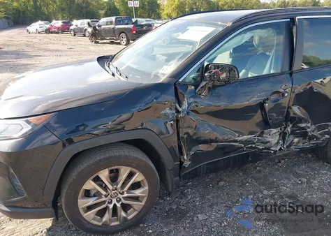 2021 Toyota Rav4 Xle Premium from USA, damaged, VIN 2T3A1RFV5MW196401